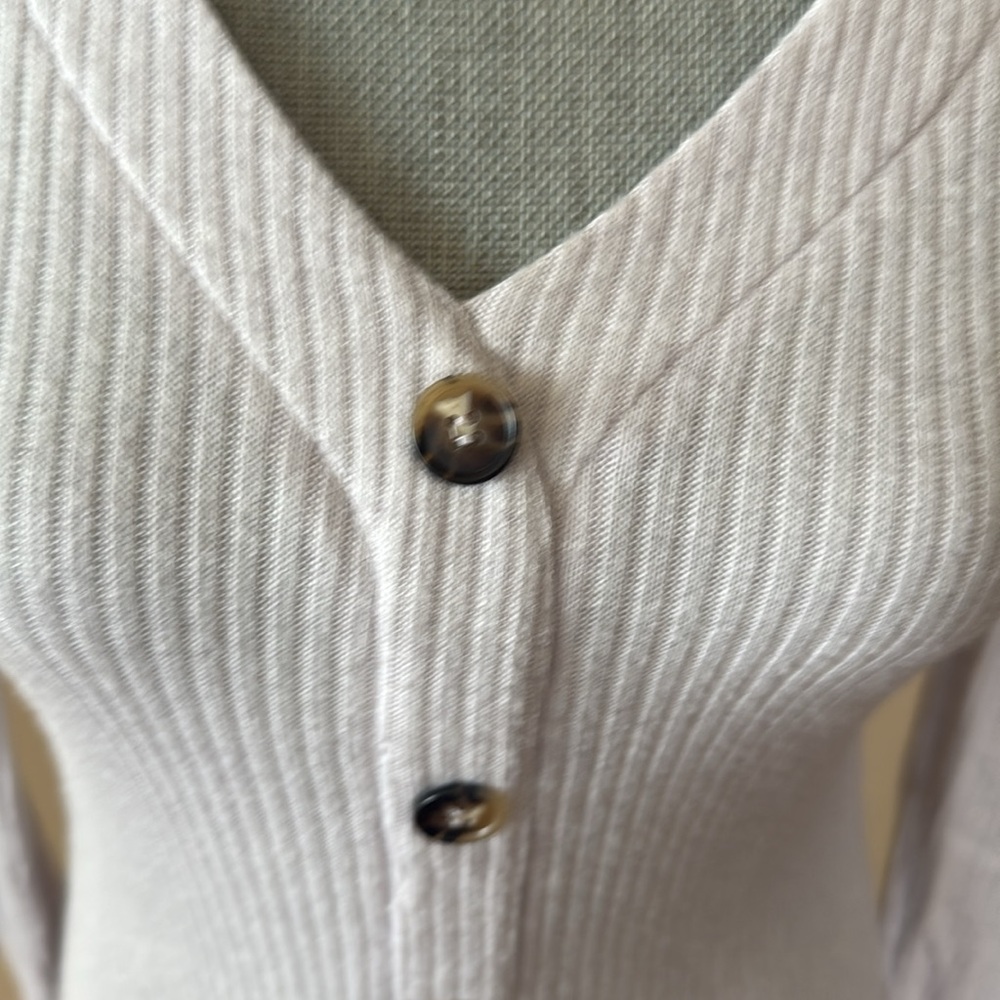 DOUBLE ZERO LONG SLEEVE BUTTON DRESS SIZE SMALL - Picture 4 of 12